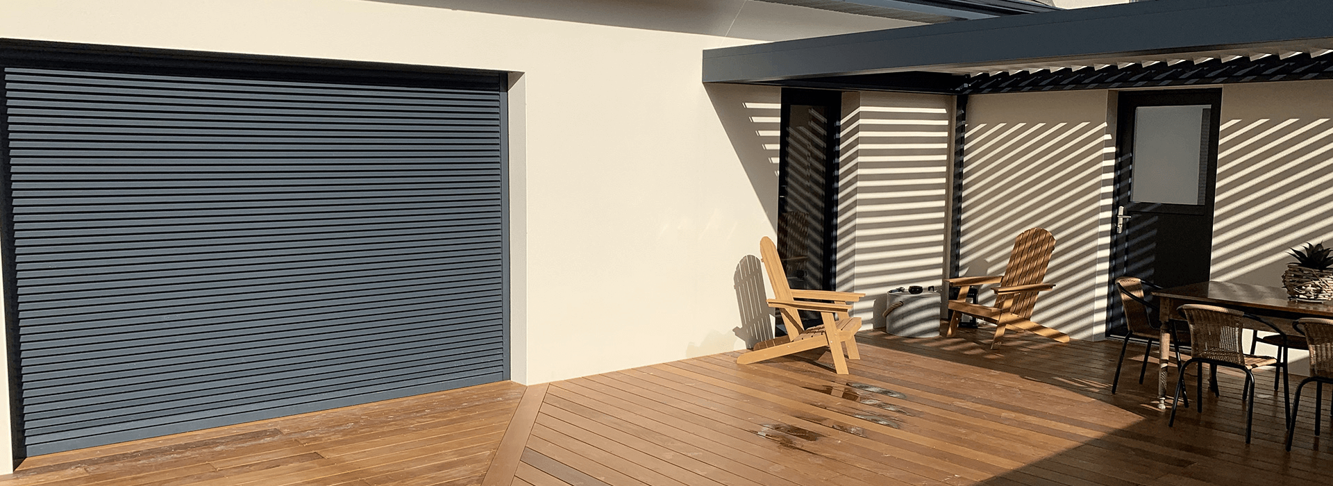 La Lyonnaise du Store, votre spécialiste en volets roulants, stores bannes, pergolas, moustiquaires et brise soleil oriental fabriqué près de chez vous